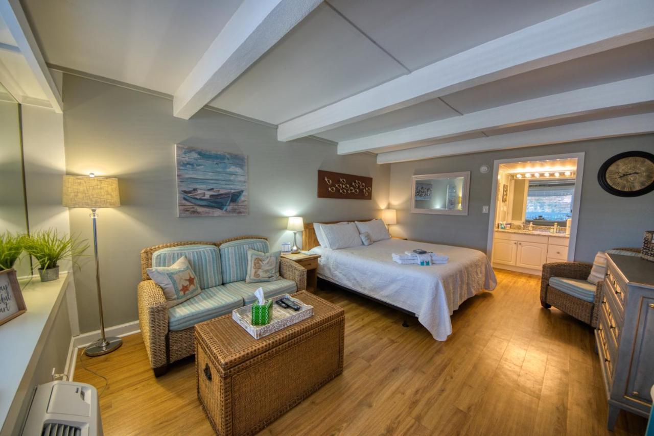 ווילמינגטון Waterway View Studio 2 W/ Pool, 1 Mile To Wrightsville Beach מראה חיצוני תמונה